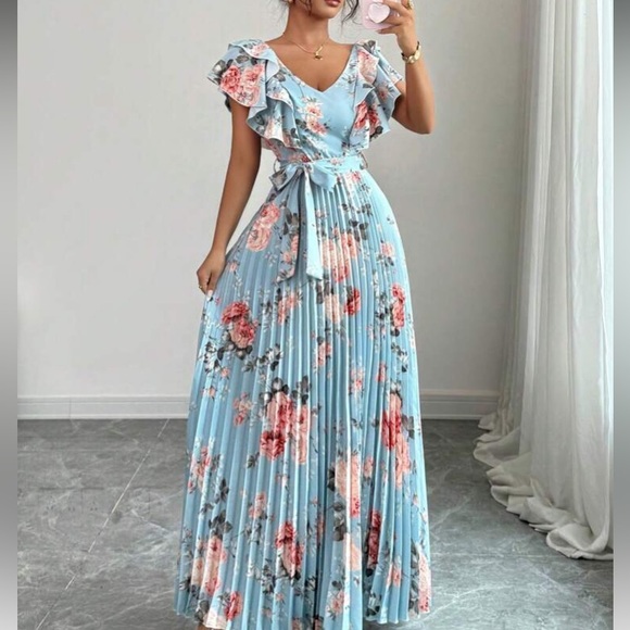 Floral Maxi Dress with Ruffle Sleeves - Picture 1 of 6